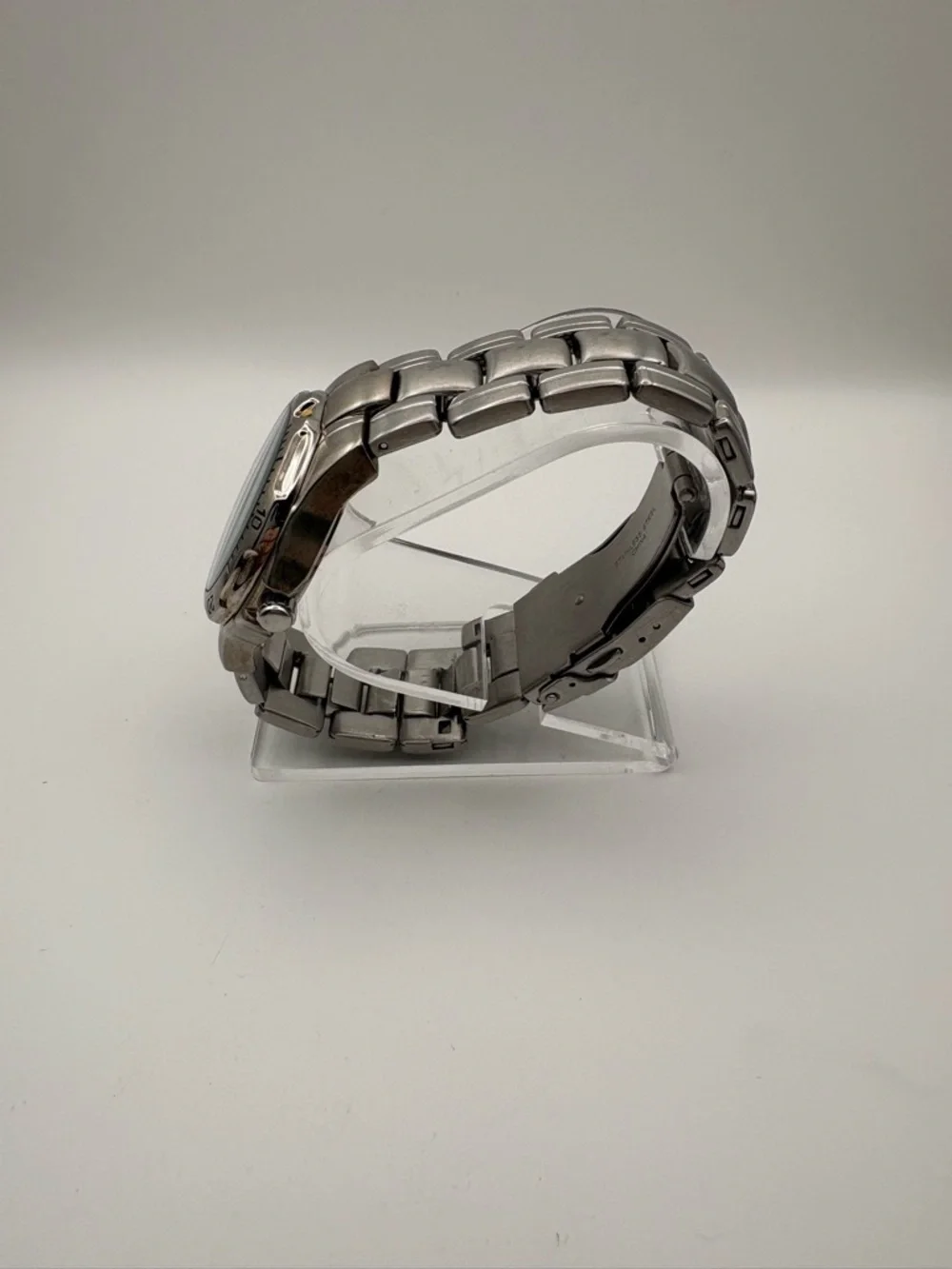 Armitron Silver Bracelet Watch Blue Gradient‎ Day Date Dial